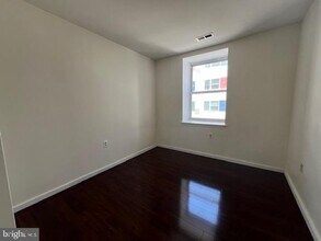 222 N 9th St in Philadelphia, PA - Building Photo - Building Photo