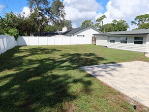 2400 Derbyshire Rd in Maitland, FL - Building Photo - Building Photo