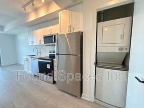2782 Barton St E in Hamilton, ON - Building Photo - Building Photo
