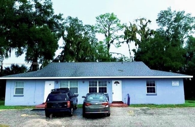 11 NW 21st Pl