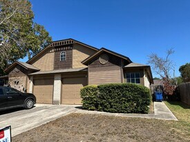 9933 Ardash Ln in San Antonio, TX - Building Photo