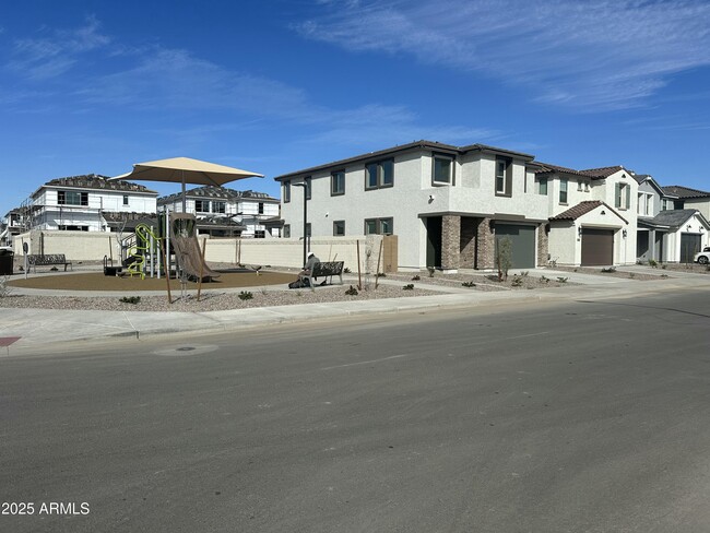 7440 W Northview Ave in Glendale, AZ - Building Photo - Building Photo