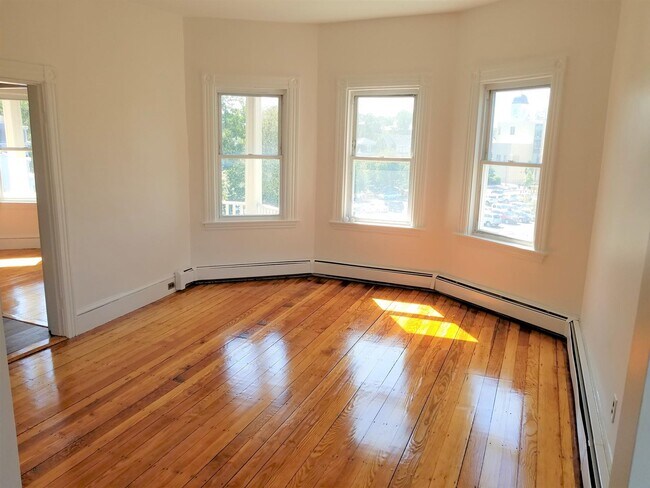 789 Somerville Ave, Unit 2