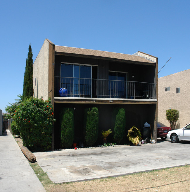 7811 Sycamore Ave in Huntington Beach, CA - Building Photo - Building Photo