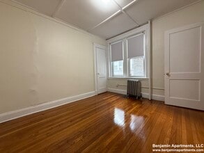 1255 Boylston St, Unit 3 in Boston, MA - Building Photo - Building Photo