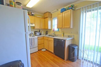 21 Rivers Point Row-Unit -13F in Charleston, SC - Building Photo - Building Photo