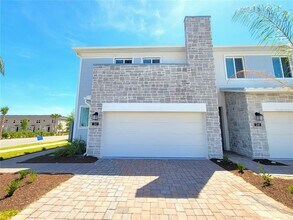 241 Bogey Dr in Davenport, FL - Building Photo - Building Photo