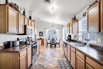 144 S Kingston St in Chandler, AZ - Building Photo - Building Photo