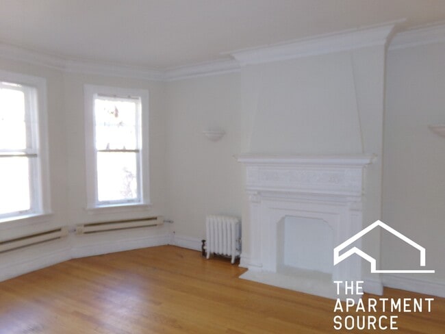 property at 918 Green Bay Rd