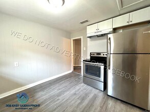 8723 8th Ave in Jacksonville, FL - Building Photo - Building Photo