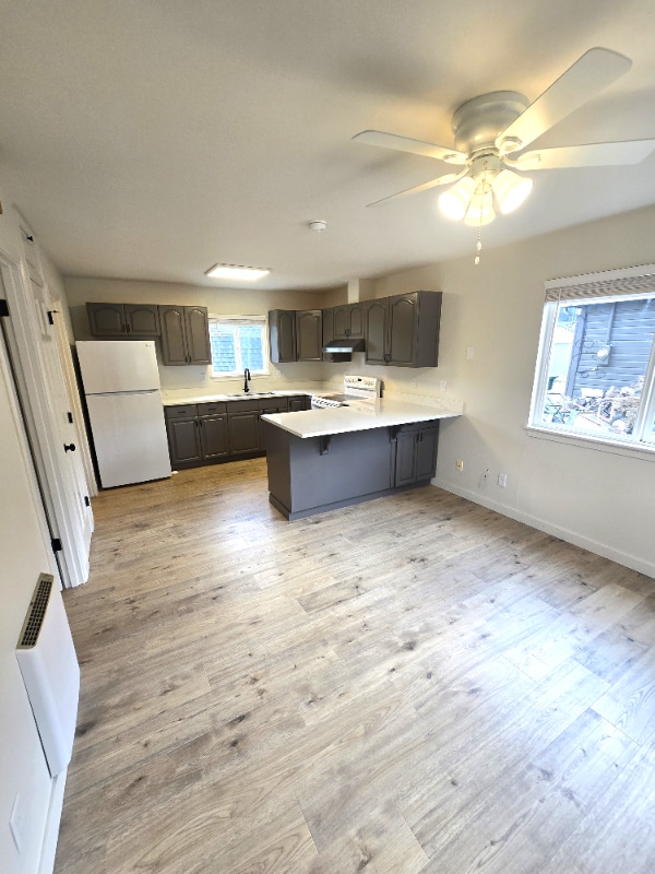 127 S Macleod Ave in Arlington, WA - Building Photo - Building Photo