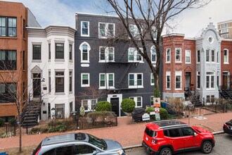 310 M St NW in Washington, DC - Building Photo - Primary Photo