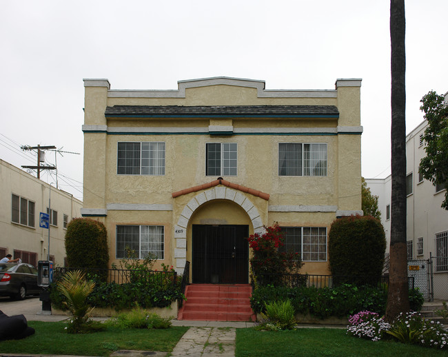 4307 Clinton St in Los Angeles, CA - Building Photo - Building Photo