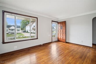 20700 Goller Ave in Euclid, OH - Building Photo - Building Photo