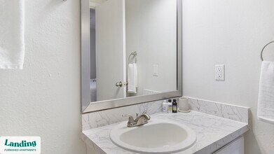 1408 Teasley Ln, Unit 1716 in Denton, TX - Building Photo - Building Photo