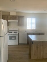13913 Carver Dr in Magalia, CA - Building Photo - Building Photo
