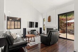 4064 Caminito Meliado in San Diego, CA - Building Photo - Building Photo