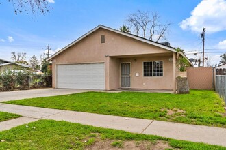 1028 E Princeton Ave in Fresno, CA - Building Photo - Building Photo