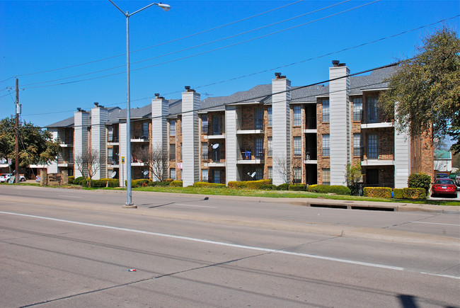 Hillcrest Condos in Dallas, TX - Building Photo - Building Photo