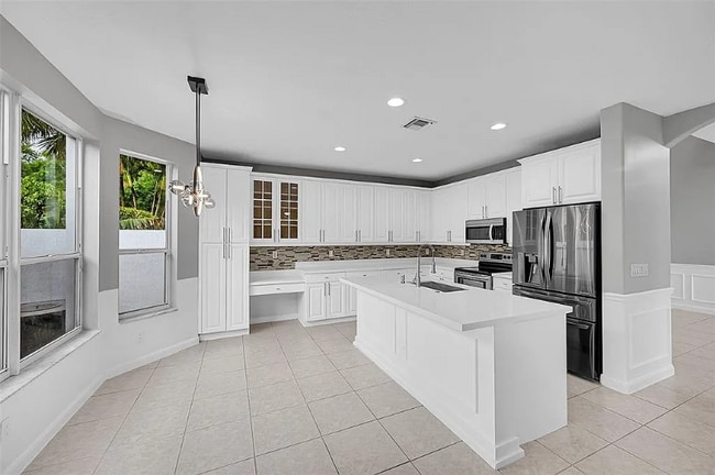 4765 S Classical Blvd in Delray Beach, FL - Building Photo - Building Photo