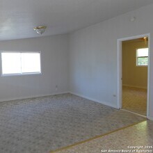 50140 I-10 in Comfort, TX - Building Photo - Building Photo