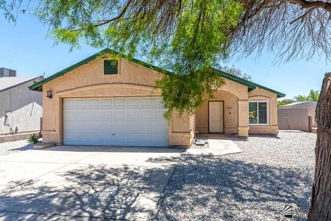 property at 3049 S Tangerine Ave
