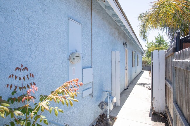 1862 Gable Ln in Santa Maria, CA - Building Photo - Building Photo