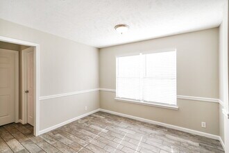 1312 S Hampton Ct in Nashville, TN - Building Photo - Building Photo