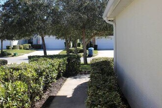 1427 Carlow Cir in Ormond Beach, FL - Building Photo - Building Photo