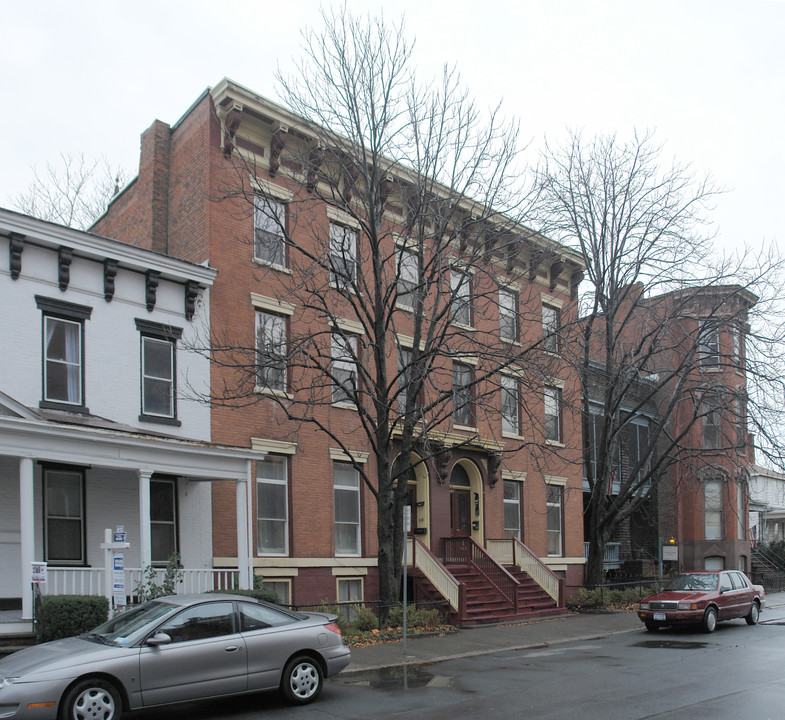 124-126 Mohawk St in Cohoes, NY - Building Photo