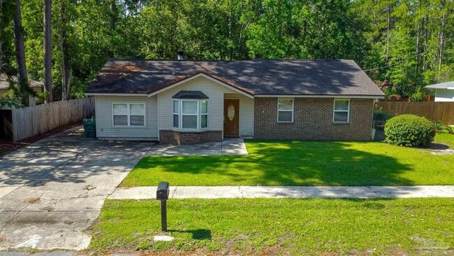 848 Meadow Ln in Fort Walton Beach, FL - Building Photo - Building Photo