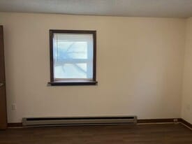 10 Pine Path Ln in Hendersonville, NC - Building Photo