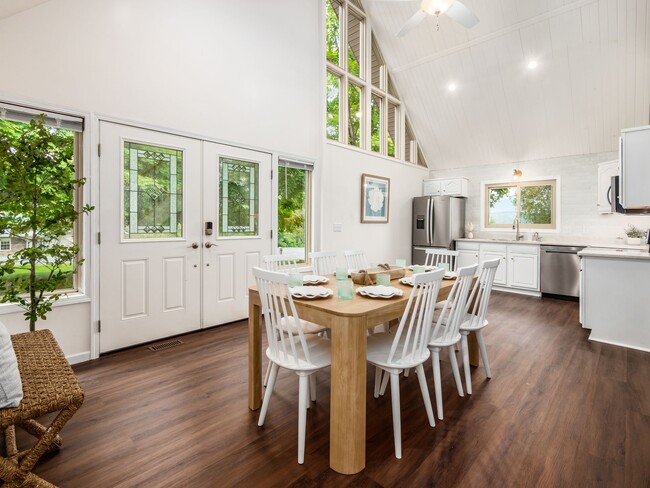 property at 305 Ridgeway Dr