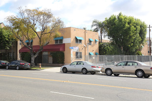 426 Atlantic Ave in Long Beach, CA - Foto de edificio - Building Photo