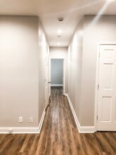102 East Cedar St., Unit Apt.101 in Franklin, KY - Foto de edificio - Building Photo