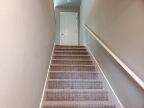 1207 E St SE in Lacey, WA - Building Photo - Building Photo