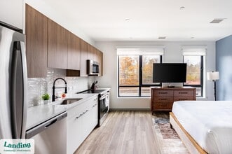 39 Railroad Ave, Unit 436 in Haverhill, MA - Building Photo - Building Photo