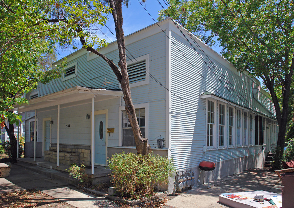 501 37th in Austin, TX - Building Photo