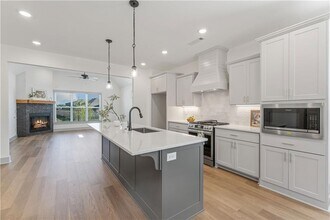 3206 SW Rosemont Ave in Bentonville, AR - Building Photo - Building Photo