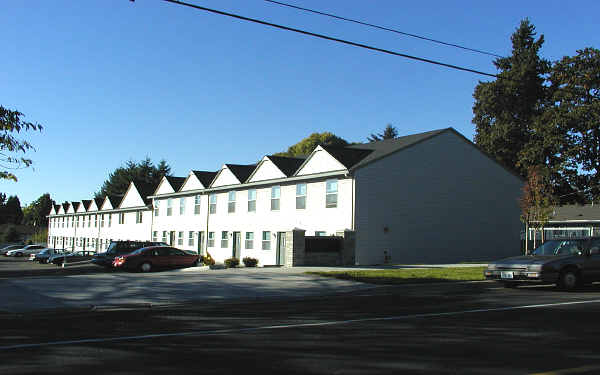 Hazel Dell Avenue Town Homes in Vancouver, WA - Building Photo