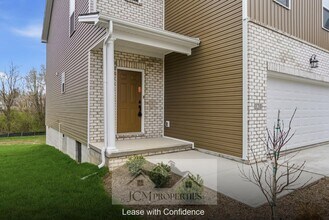 120 Lambert Fld in Nicholasville, KY - Building Photo - Building Photo