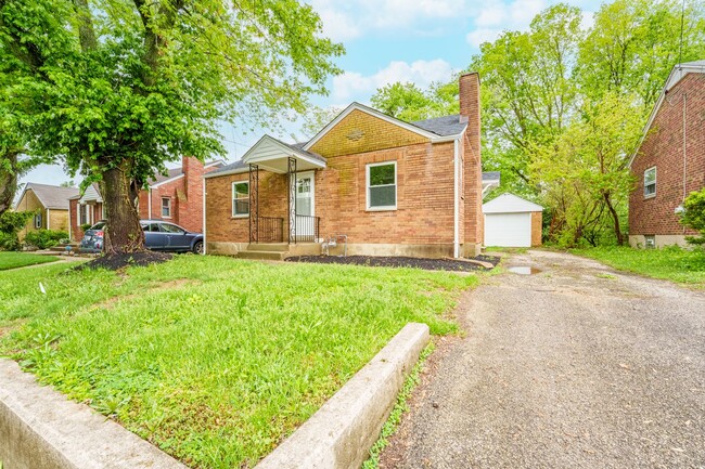 property at 922 Wilmington Ave