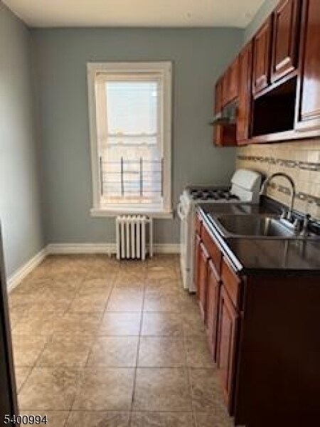 1116 Anna St in Elizabeth, NJ - Building Photo - Building Photo