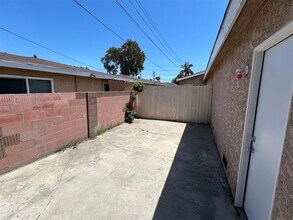 8739 1/2 Rose St in Bellflower, CA - Building Photo - Building Photo