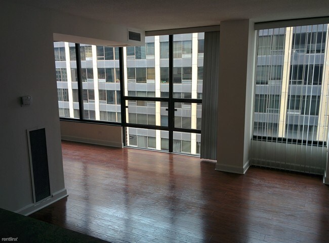 230 E Ontario St-Unit -Apt 2503 in Chicago, IL - Foto de edificio - Building Photo