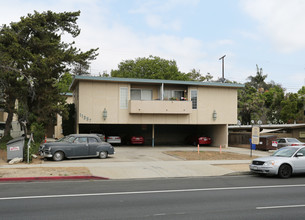 11315 Venice Blvd in Los Angeles, CA - Foto de edificio - Building Photo