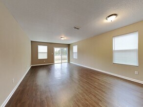 5241 Walkers Ridge Dr in Jacksonville, FL - Building Photo - Building Photo