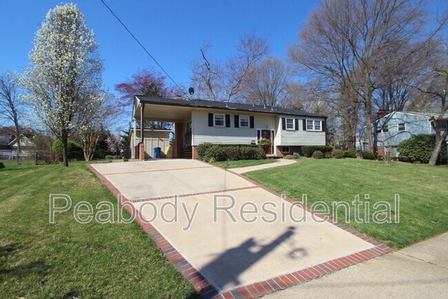 8504 Wagon Wheel Rd in Alexandria, VA - Building Photo - Building Photo