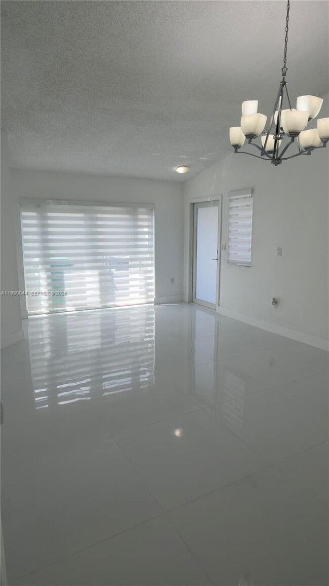 17913 SW 145th Ave in Miami, FL - Building Photo - Building Photo