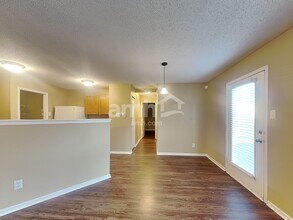 14397 Cuppola Dr in Noblesville, IN - Foto de edificio - Building Photo
